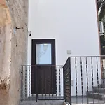 Dolce Apartment *