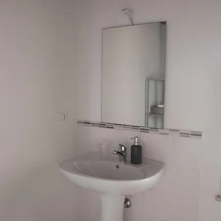 Dolce شقة تْشيفالو